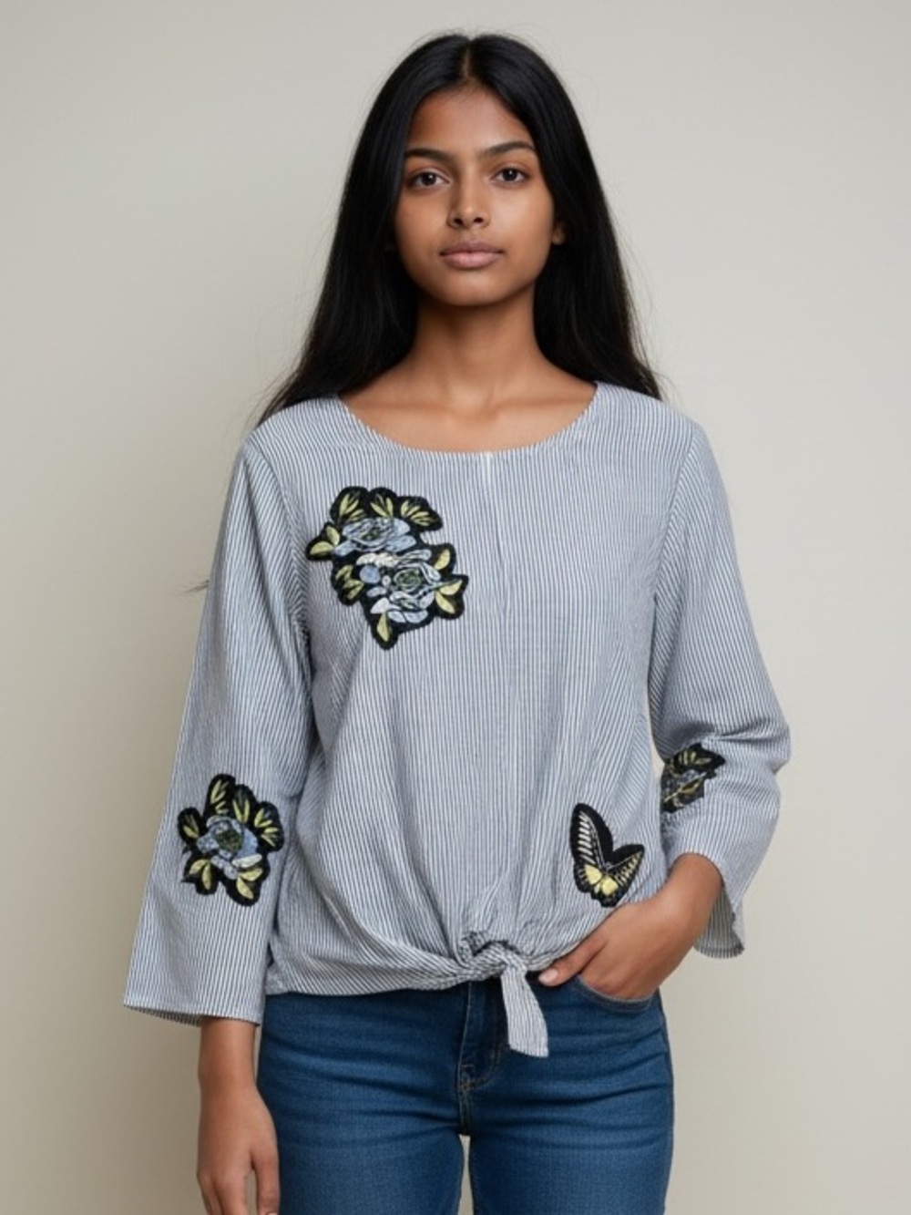 Crown & Ivy Blue White Striped Tie-Front Top M